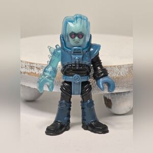 Imaginext DC Super Friends Mr. Freeze (Ice Arm Variant) Toy [ Read Details ]